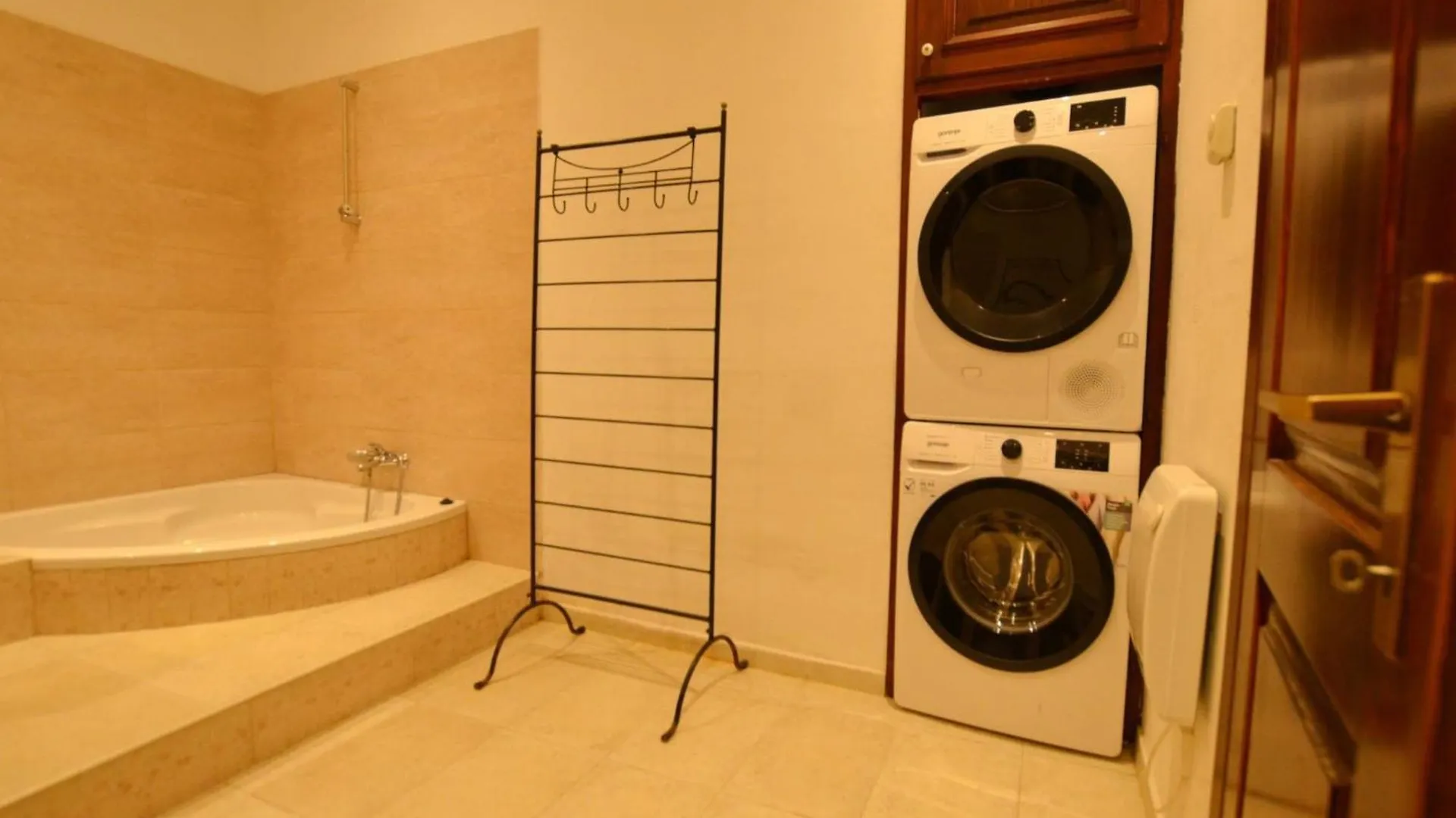 Waterside Cove Oasis Apartment Rovinj - One Bedroom Apartment With Sea View Kroatië