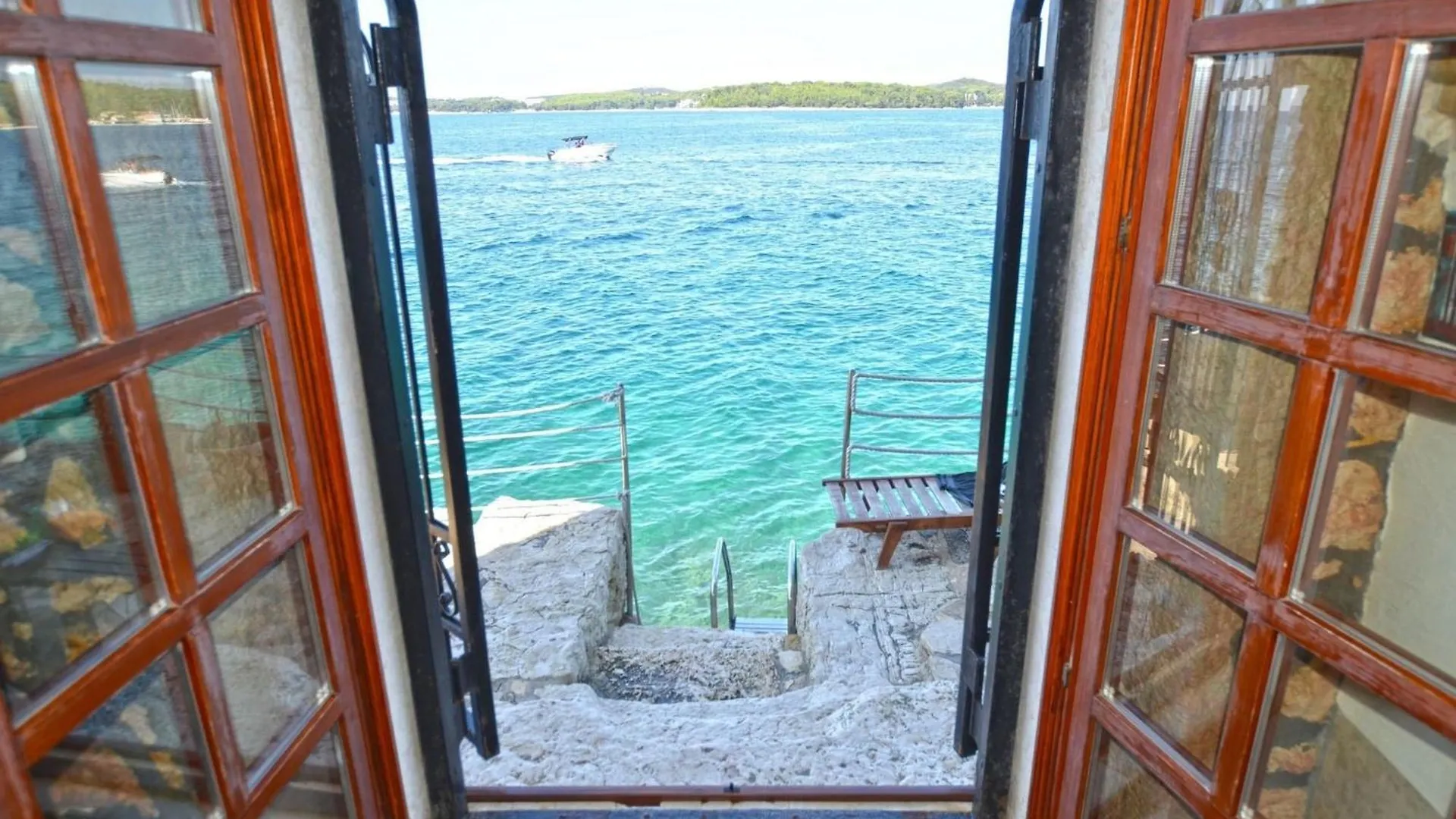 Waterside Cove Oasis Apartment Rovinj - One Bedroom Apartment With Sea View 0*,  Kroatië